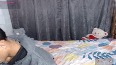 stefany_pablo1 online show from 10-31-25, 01:23