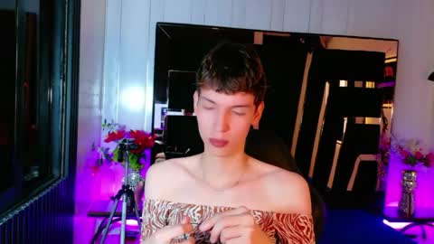 stefany piink online show from 04-18-26, 12:09