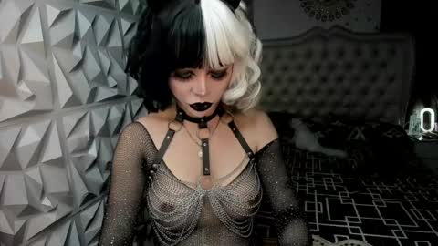 Snapshot of stefanylangkat chatting on 04-18-26, 07:23 Jane online show from 04-18-26, 07:23