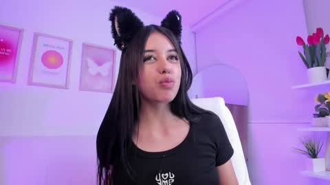 Snapshot of steff_london chatting on 12-05-24, 01:25 Steff online show from 12-05-24, 01:25