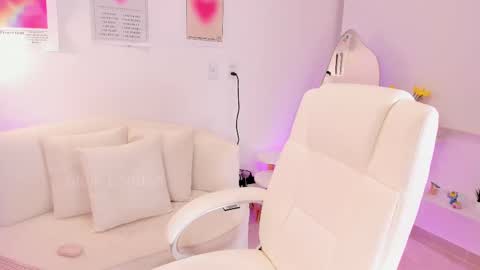 Snapshot of steff_london chatting on 10-06-25, 11:02 Steff online show from 10-06-25, 11:02