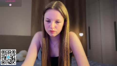 Snapshot of steffi_meoww chatting on 05-11-26, 03:23 STEFI Streams every day from 10 PM GTM1 online show from 05-11-26, 03:23