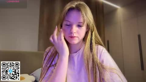 Snapshot of steffi_meoww chatting on 05-14-26, 10:27 STEFI Streams every day from 10 PM GTM1 online show from 05-14-26, 10:27