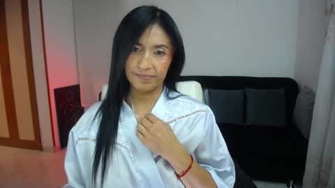 Snapshot of steffy_31 chatting on 12-17-24, 03:28 Steffy online show from 12-17-24, 03:28