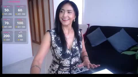 Snapshot of steffy_31 chatting on 10-23-25, 05:44 Steffy online show from 10-23-25, 05:44