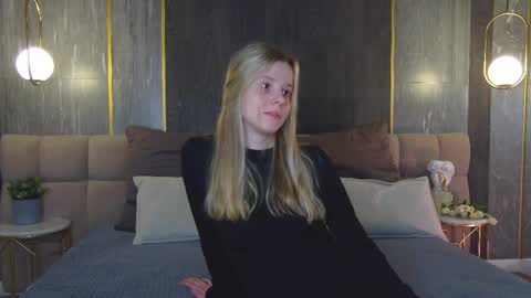 Snapshot of stefie_wells chatting on 04-01-26, 07:09 Stefie online show from 04-01-26, 07:09