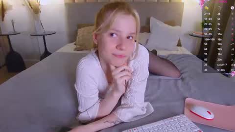 Stefie online show from 07-25-26, 05:27