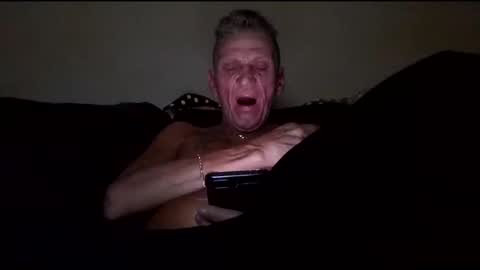 stefy1037 online show from 11-18-25, 04:28