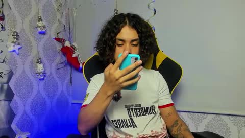 Snapshot of steinn_ chatting on 12-14-25, 07:29 Stein online show from 12-14-25, 07:29