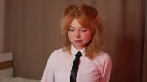 Stella online show from 09-21-25, 10:55