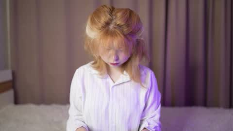 Stella online show from 10-04-25, 11:25