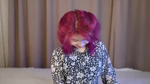 Stella online show from 10-21-25, 01:50