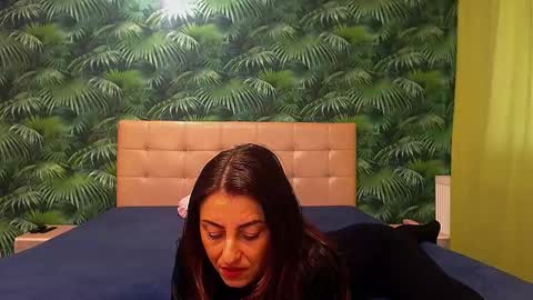 Snapshot of stella_john chatting on 01-14-25, 07:38 Stella John online show from 01-14-25, 07:38