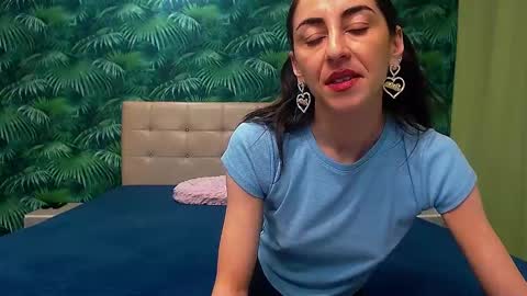 Snapshot of stella_john chatting on 02-04-25, 05:21 Stella John online show from 02-04-25, 05:21