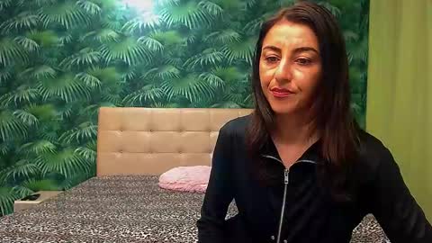 Snapshot of stella_john chatting on 02-06-25, 05:35 Stella John online show from 02-06-25, 05:35