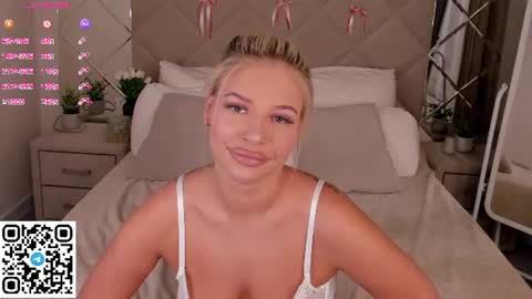 Stella Leee online show from 07-22-26, 12:57