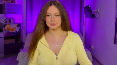 Snapshot of stella_pretty0 chatting on 10-02-25, 12:23 Stella online show from 10-02-25, 12:23