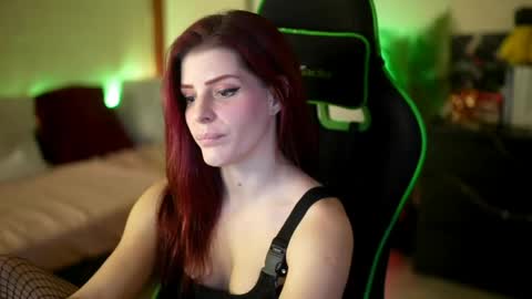 Snapshot of stella_shock chatting on 05-26-26, 04:36 Stella online show from 05-26-26, 04:36