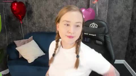 Stella online show from 02-12-26, 09:26