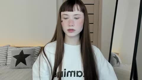 stella_sunny online show from 04-05-26, 07:49