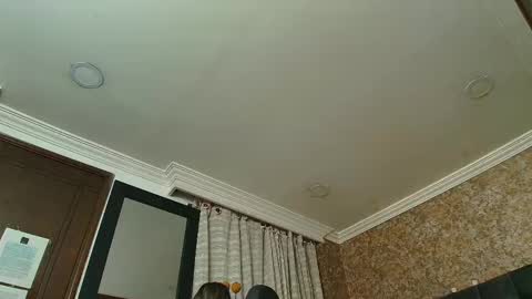 Snapshot of stella_xue chatting on 09-24-25, 08:01 Estella online show from 09-24-25, 08:01