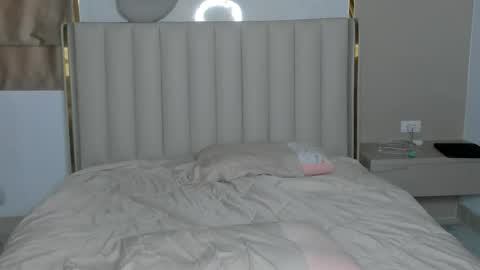 stella online show from 02-14-26, 12:18