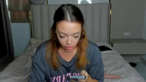 Snapshot of stellaa_queen chatting on 05-04-26, 12:06 stella online show from 05-04-26, 12:06