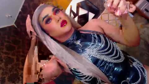 CALL ME STELLA online show from 01-31-25, 01:23