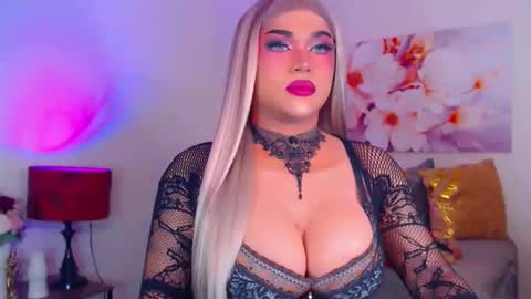 CALL ME STELLA online show from 10-13-25, 06:08