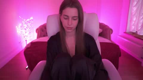 stellahoneywell online show from 02-06-26, 07:56