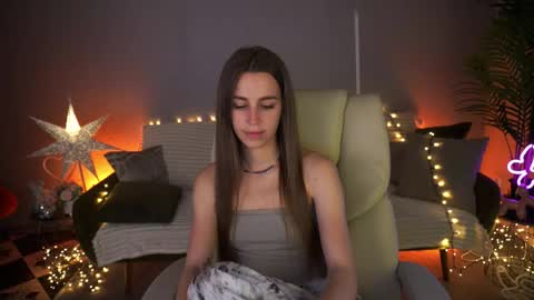 stellahoneywell online show from 06-08-26, 01:11