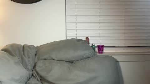 Stella Kay online show from 04-21-26, 03:13