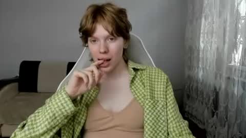 S T E L L A online show from 06-14-26, 11:01