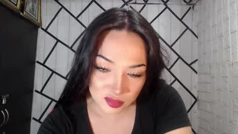 Snapshot of stellaven chatting on 11-24-25, 02:11 Stellaven online show from 11-24-25, 02:11