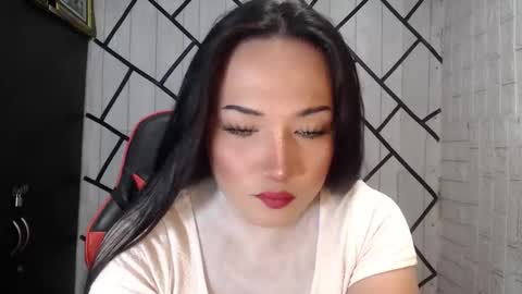 Snapshot of stellaven chatting on 11-25-25, 02:44 Stellaven online show from 11-25-25, 02:44