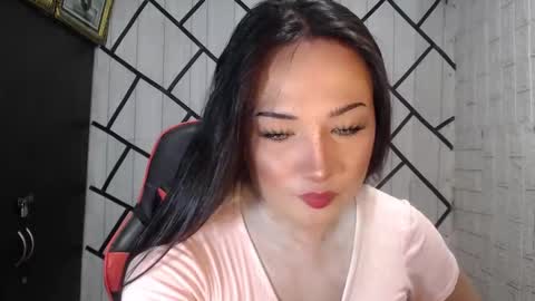 Snapshot of stellaven chatting on 11-27-25, 02:35 Stellaven online show from 11-27-25, 02:35