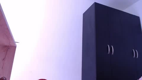 Snapshot of step_daughter_ chatting on 11-08-25, 02:45 MIA online show from 11-08-25, 02:45