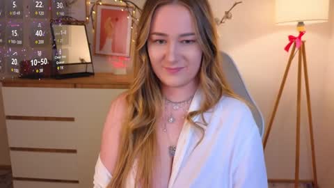 Emma online show from 01-18-25, 02:02