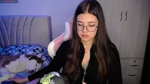 Emma online show from 12-23-24, 04:12