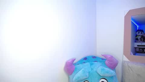 Emma online show from 02-04-25, 07:22