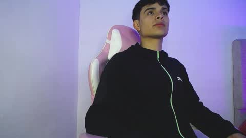 Emma online show from 09-16-25, 04:57