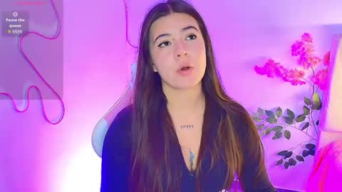 Snapshot of stepha_sweet chatting on 05-09-26, 10:59 Emma online show from 05-09-26, 10:59