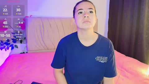 Snapshot of stepha_sweet chatting on 05-31-26, 11:06 Emma online show from 05-31-26, 11:06