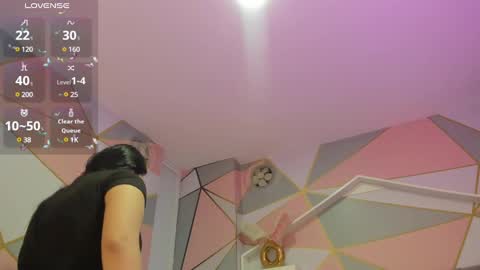         online show from 02-05-25, 02:40