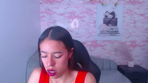 Stephania online show from 10-04-25, 02:53