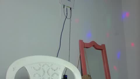 stephanie bennett online show from 10-19-25, 03:29