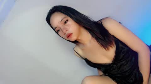 STEPHANIE online show from 02-03-25, 07:51