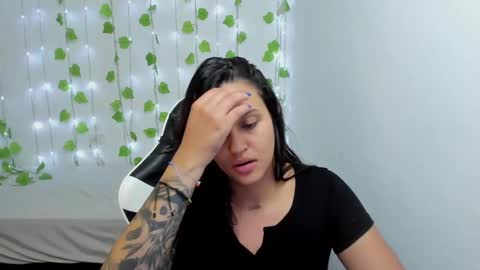 Stephanie  online show from 12-19-24, 12:34