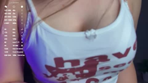 Snapshot of stephanieemiller chatting on 10-04-25, 01:47 Steph online show from 10-04-25, 01:47