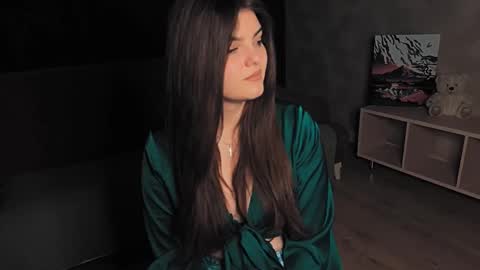 Snapshot of stephanieemiller chatting on 10-05-25, 01:59 Steph online show from 10-05-25, 01:59